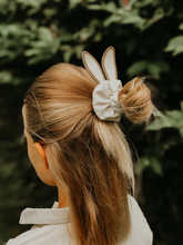 Load image into Gallery viewer, Donsje Polly Hair Scrunchie - Bunny